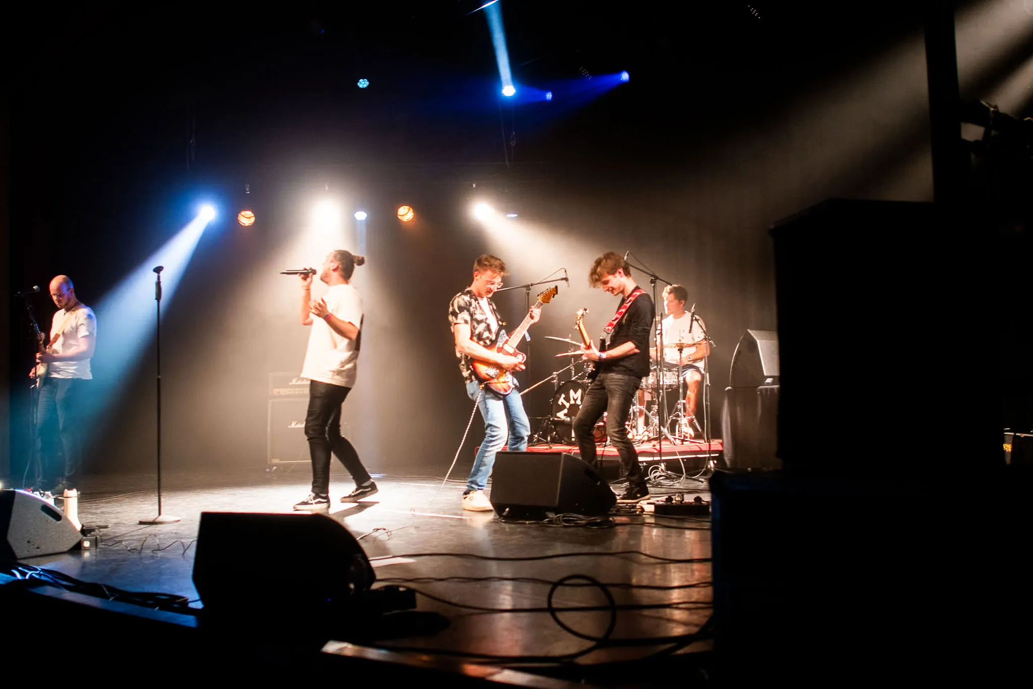 Optreden Atmos — fotografie door Kim & Louis